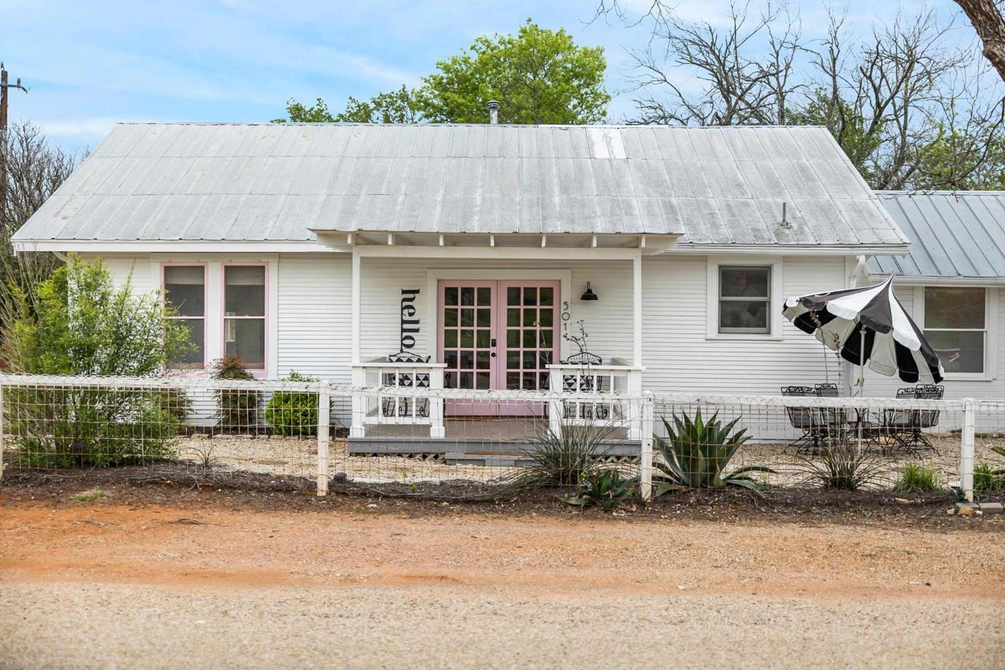 Pink Duchess - Mins To Main Hot Tub & Fire Pit Vila Fredericksburg Exterior foto