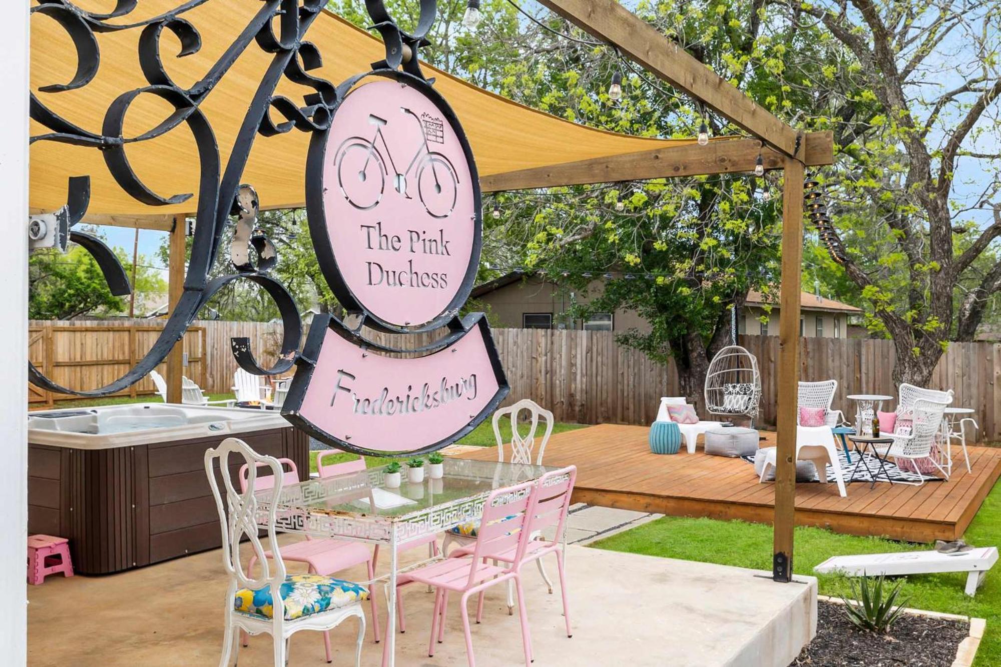 Pink Duchess - Mins To Main Hot Tub & Fire Pit Vila Fredericksburg Exterior foto